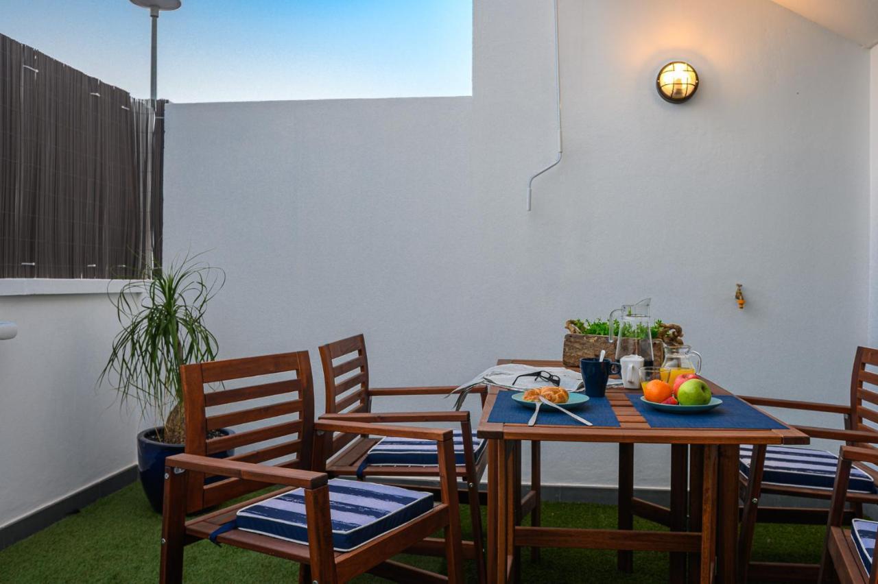 La Marinera House-Near The Beach, Fast Wifi, Air-Con On Main Bedroom And Sat Tv بلايا بلانكا المظهر الخارجي الصورة